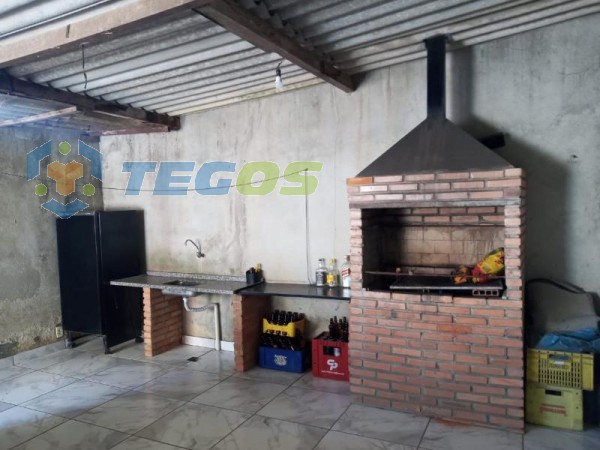 Excelente casa de três quartos com suíte, área gourmet, construção para hospedes tipo Kitnet, para visitas ou escritório, aceita financiamento Foto 10