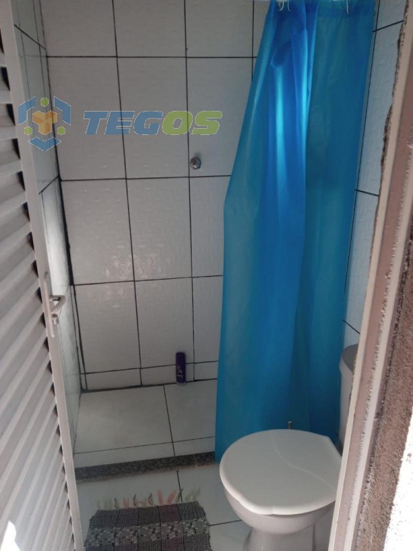 Excelente casa de três quartos com suíte, área gourmet, construção para hospedes tipo Kitnet, para visitas ou escritório, aceita financiamento Foto 25