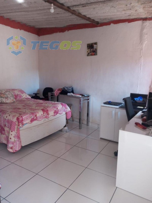Excelente casa de três quartos com suíte, área gourmet, construção para hospedes tipo Kitnet, para visitas ou escritório, aceita financiamento Foto 24