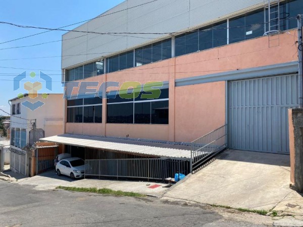 ANDAR COM ESTACIONAMENTO DE 750m² Foto 1