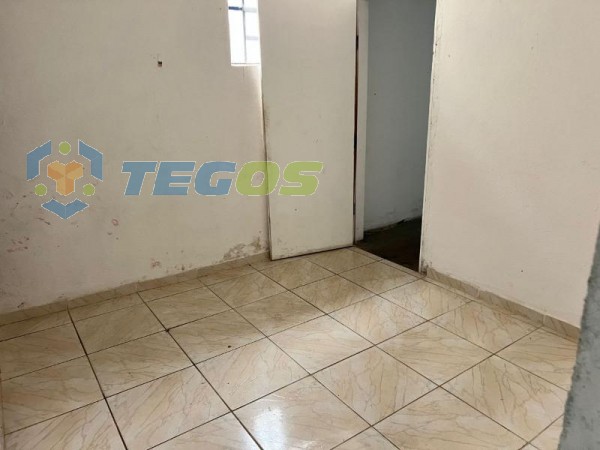 GALPÃO COM 1650m² Foto 5