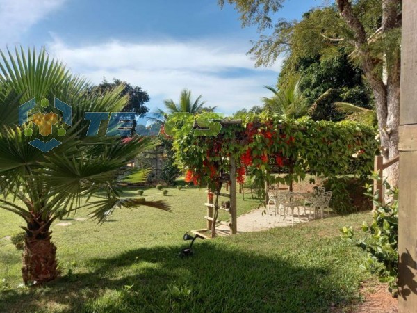 EXCELENTE CASA COM 06 QUARTOS Foto 4