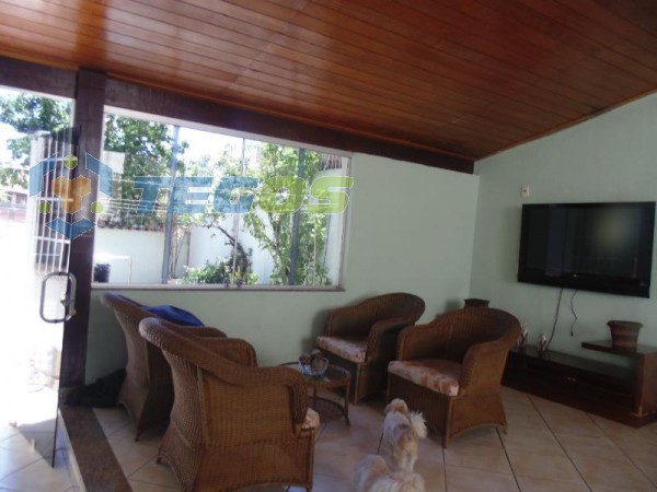 Casa localizado em Caiçara. 4 quartos (1 suítes), 3 banheiros e 2 vagas. Foto 11