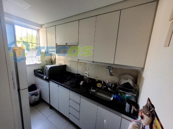 APARTAMENTO 2 QUARTOS COM ARMARIOS Foto 2