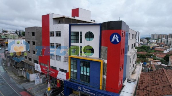 PRÉDIO COMERCIAL COM 1.185,80m² Foto 1