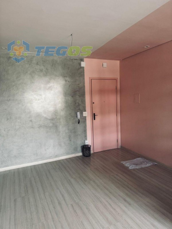 SALA COMERCIAL EM EXCELENTE CONDIÇÕES E EM ÓTIMA LOCALIZAÇÃO Foto 10