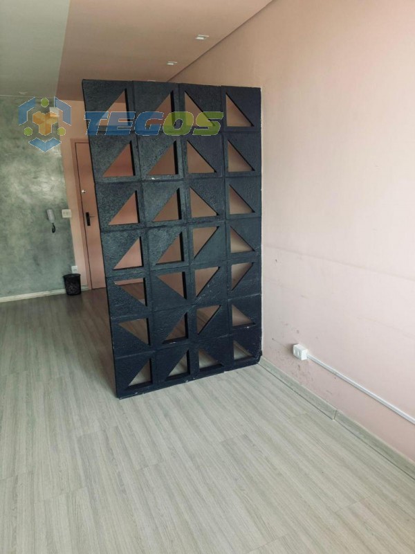 SALA COMERCIAL EM EXCELENTE CONDIÇÕES E EM ÓTIMA LOCALIZAÇÃO Foto 13