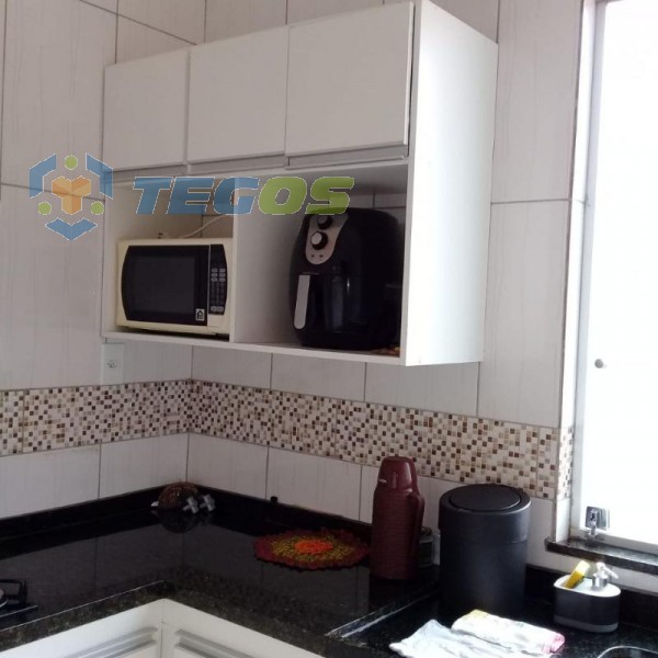 Cobertura localizado em Recreio Dos Bandeirantes (Melo Viana). 2 quartos, 1 banheiros e 2 vagas. Foto 1