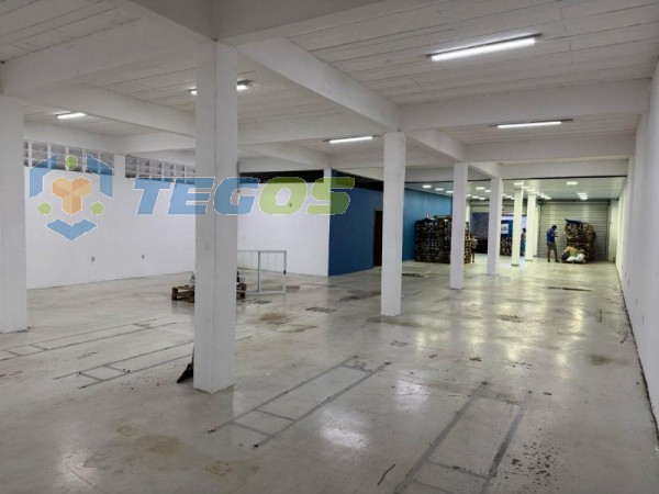 Loja localizado em Veneza com área útil 510.00 m². Foto 5
