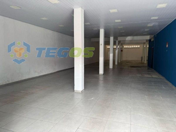 Loja localizado em Veneza com área útil 510.00 m². Foto 6