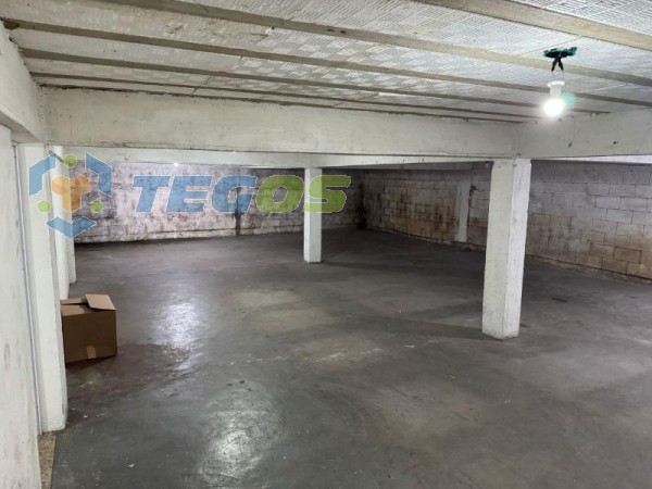 Loja localizado em Veneza com área útil 510.00 m². Foto 13