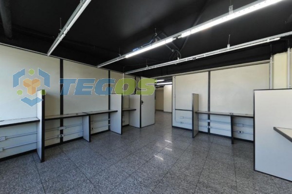Prédio localizado em Carlos Prates. 0 quartos, 0 banheiros e 0 vagas. Foto 5