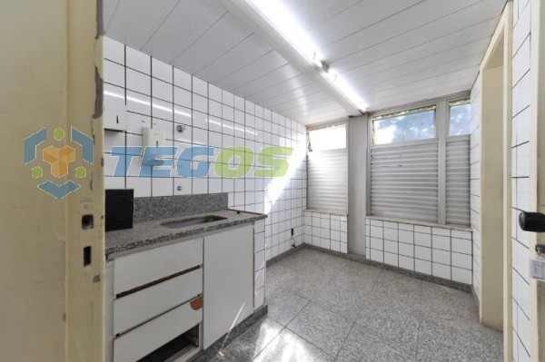 Prédio localizado em Carlos Prates. 0 quartos, 0 banheiros e 0 vagas. Foto 11
