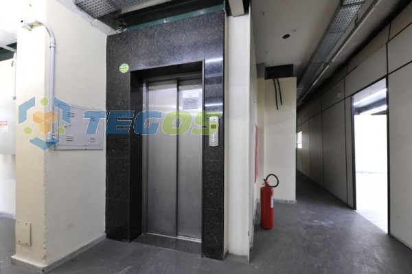 Prédio localizado em Carlos Prates. 0 quartos, 0 banheiros e 0 vagas. Foto 12