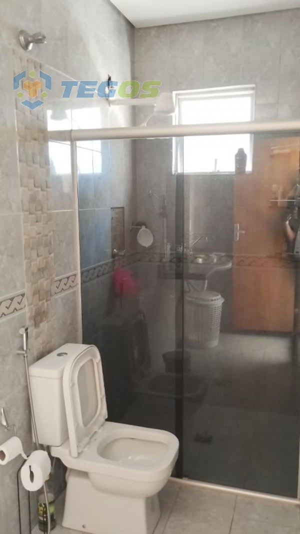 Apartamento localizado em Santa Cruz Industrial. 3 quartos (1 suítes), 1 banheiros e 1 vagas. Foto 6