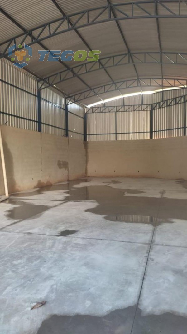 Galpão localizado em Bosques De Ibirité com área útil 182.00 m². Foto 1