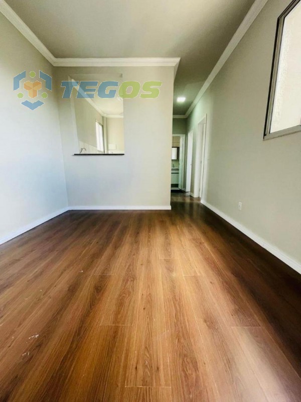 Apartamento localizado em Nova Baden. 2 quartos, 1 banheiros e 2 vagas. Foto 3