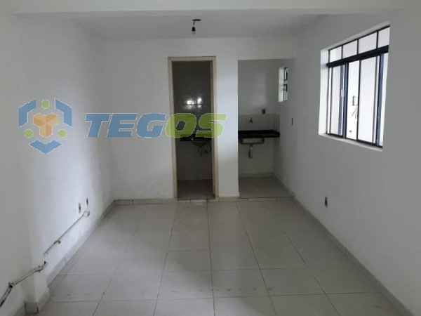 Galpão localizado em Jardim Canadá com área útil 280.00 m². Foto 8